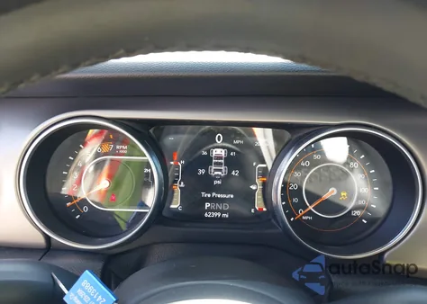 2018 Jeep Wrangler Unlimited Sport S 4X4 z USA, uszkodzony, nr VIN 1C4HJXDN4JW206273